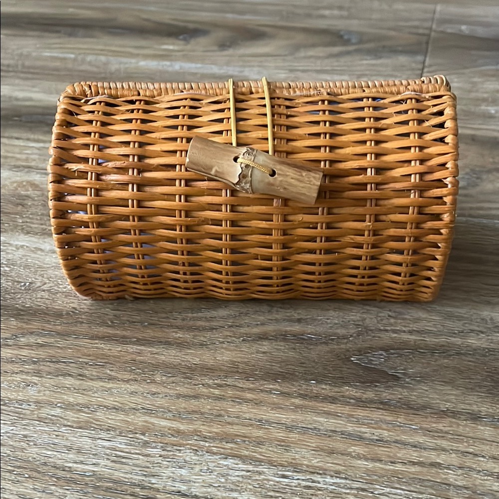 Lilly Pulitzer Woven Rattan Wicker Clutch